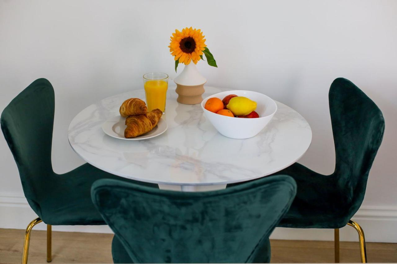 Stylish One Bedroom Apartment In Greater London Eksteriør bilde