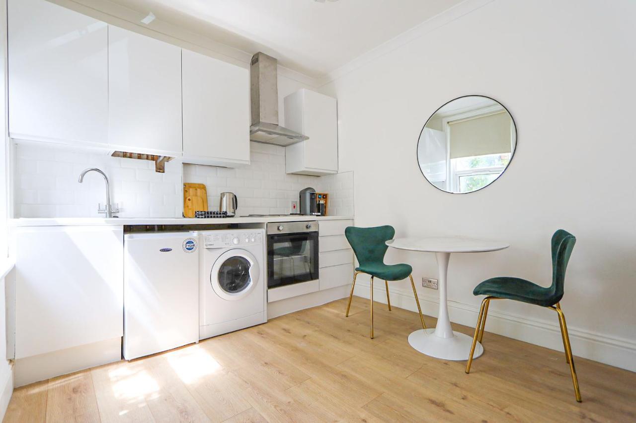Stylish One Bedroom Apartment In Greater London Eksteriør bilde
