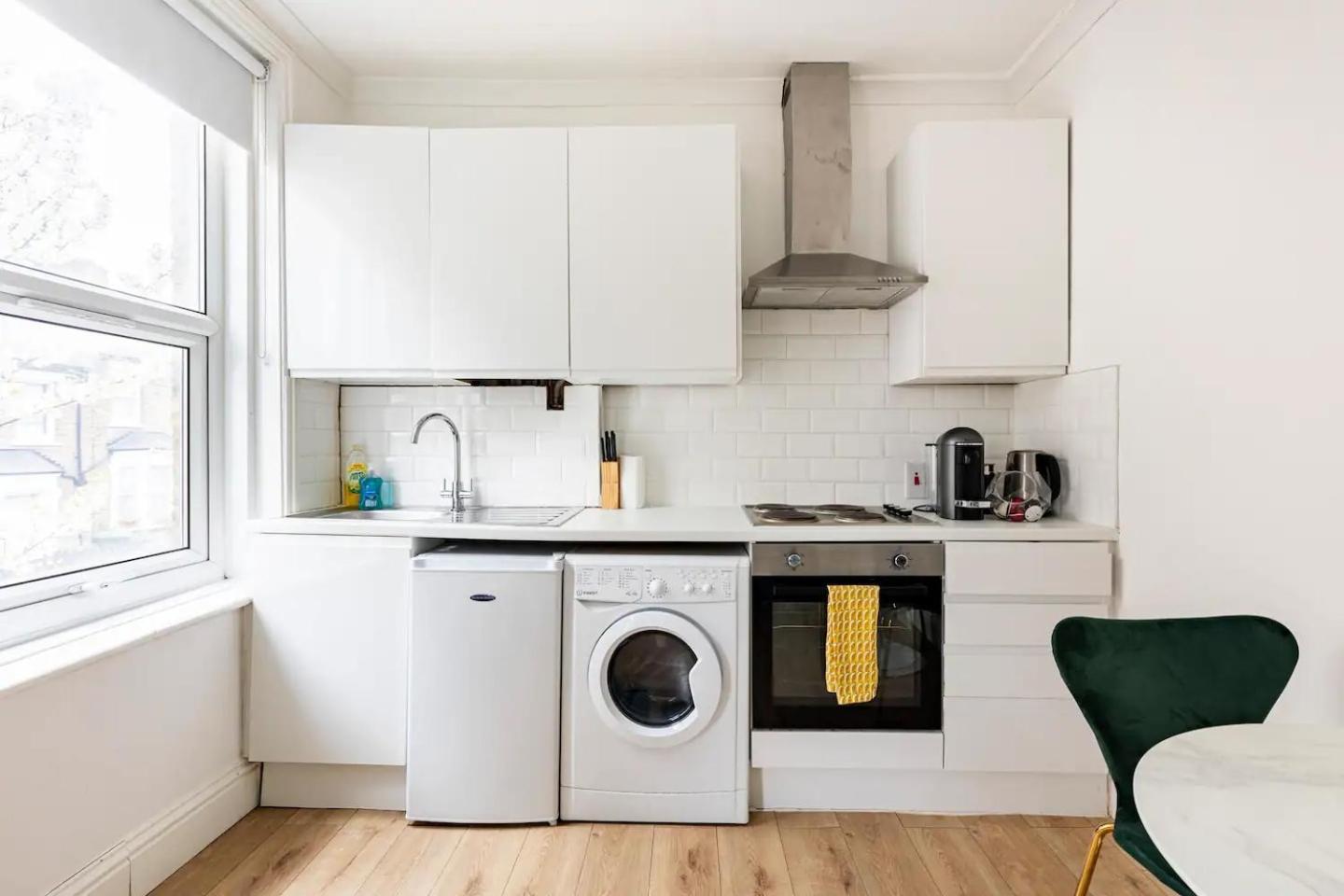 Stylish One Bedroom Apartment In Greater London Eksteriør bilde