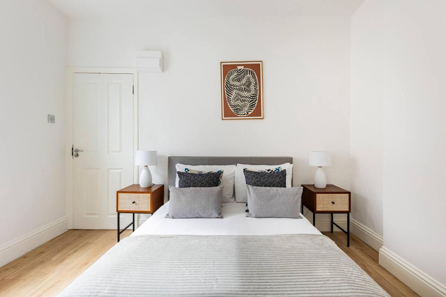 Stylish One Bedroom Apartment In Greater London Eksteriør bilde